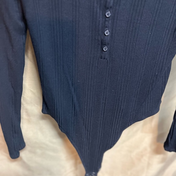 Banana Republic black bodysuit  reduced to sell!!! - Picture 3 of 4